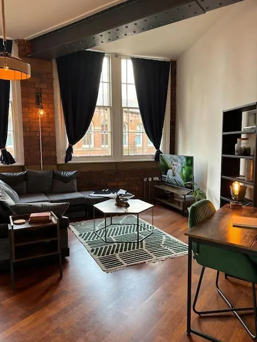 Unique Cathedral Quarter Victorian Apartment Sheffield
